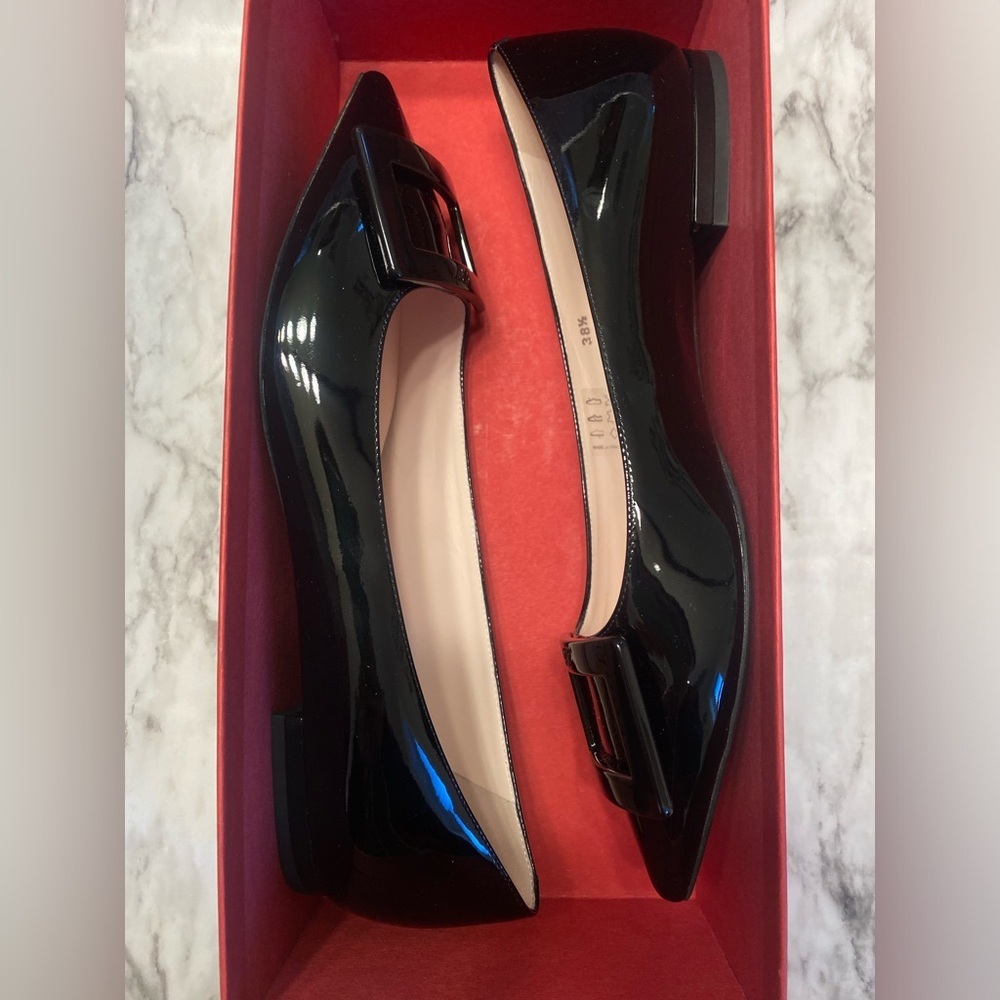 Brand new Roger Vivier black patent flats size 8.5 - Picture 7 of 10